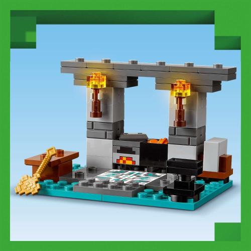 Конструктор Lego Minecraft 21252 Оружейная палата фото 4