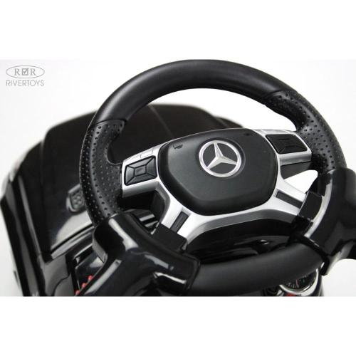 Детский толокар Mercedes-Benz GL63 RiverToys A888AA-M чёрный фото 7
